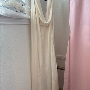 Elegant Cream Backless Women's Dress